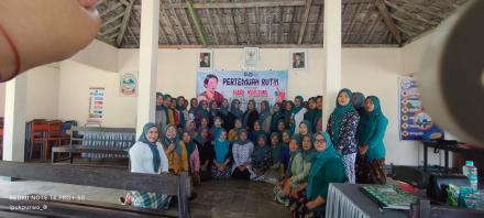 PERINGATAN HARI KARTINI OLEH TP PKK DESA NGULUNGKULON